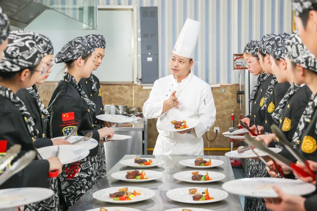 中考预估成绩不理想如何升学？
